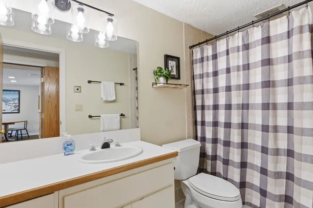 $300,000 | 48 Cooper Memorial Drive, Unit 213/213A, Lincoln, NH 03251