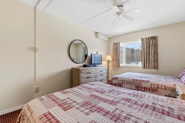 $300,000 | 48 Cooper Memorial Drive, Unit 213/213A, Lincoln, NH 03251