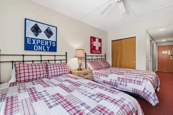 $300,000 | 48 Cooper Memorial Drive, Unit 213/213A, Lincoln, NH 03251