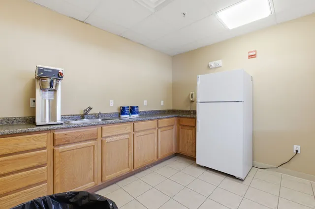 $300,000 | 48 Cooper Memorial Drive, Unit 213/213A, Lincoln, NH 03251