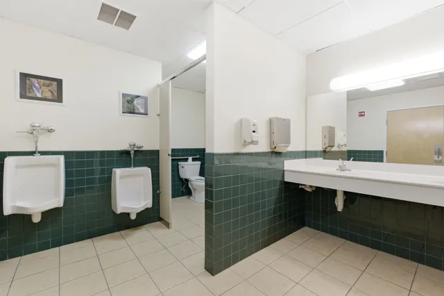 $300,000 | 48 Cooper Memorial Drive, Unit 213/213A, Lincoln, NH 03251