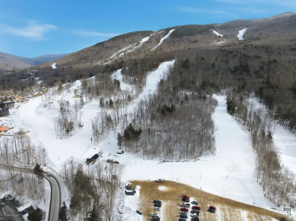 $300,000 | 48 Cooper Memorial Drive, Unit 213/213A, Lincoln, NH 03251