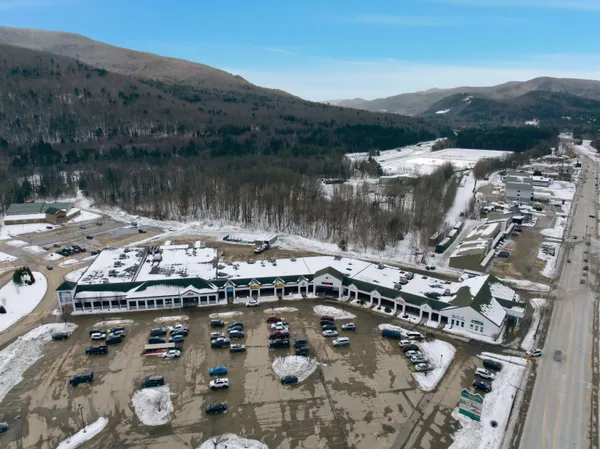 $300,000 | 48 Cooper Memorial Drive, Unit 213/213A, Lincoln, NH 03251