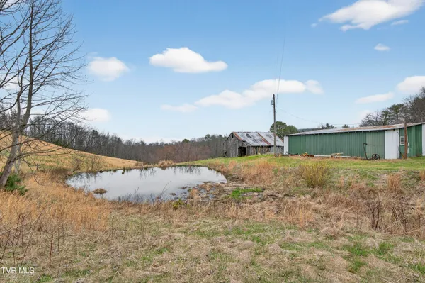 $411,000 | 329 Mill Creek Road, Chilhowie, VA 24319