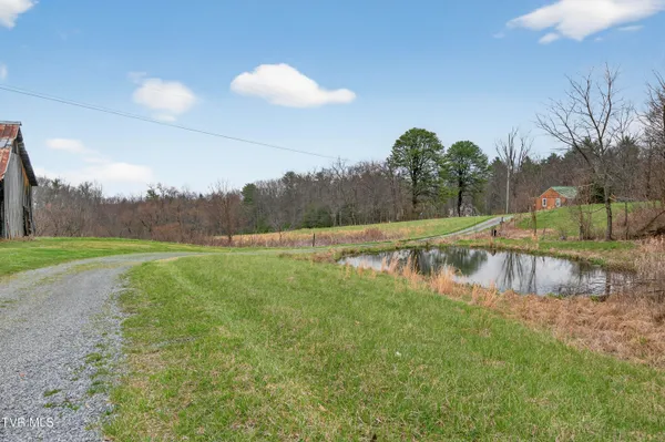 $411,000 | 329 Mill Creek Road, Chilhowie, VA 24319