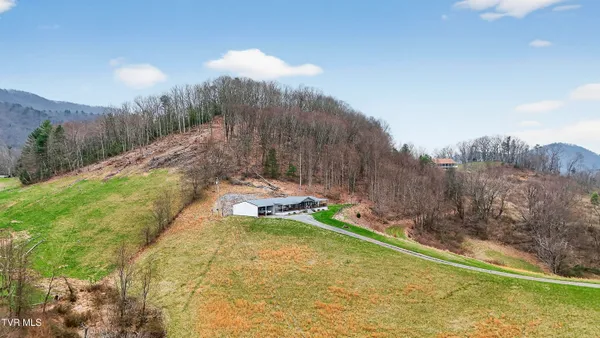 $411,000 | 329 Mill Creek Road, Chilhowie, VA 24319