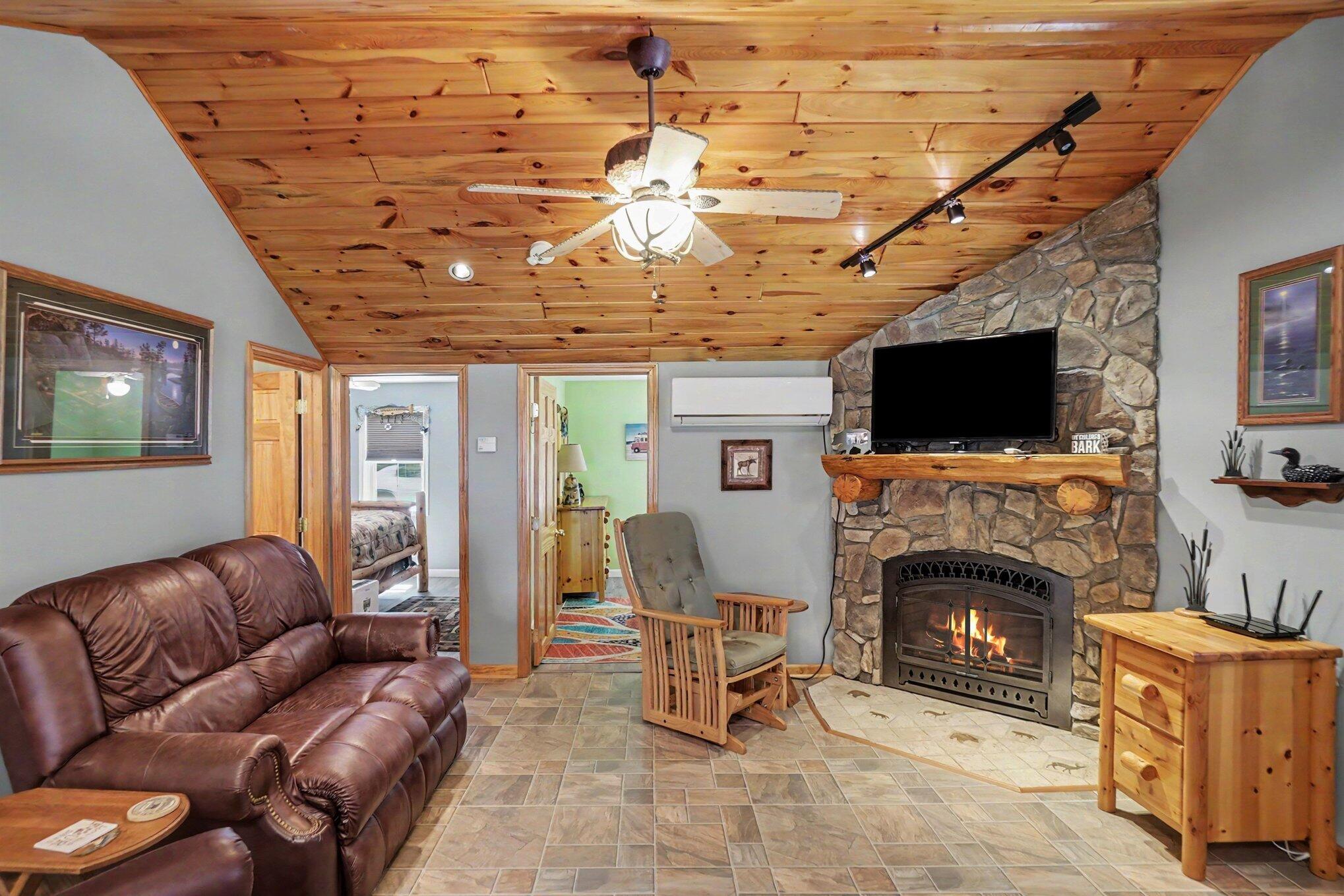 974 South Logan Hesperia, MI 49421 - Photo 6 of 31 006_file_5955