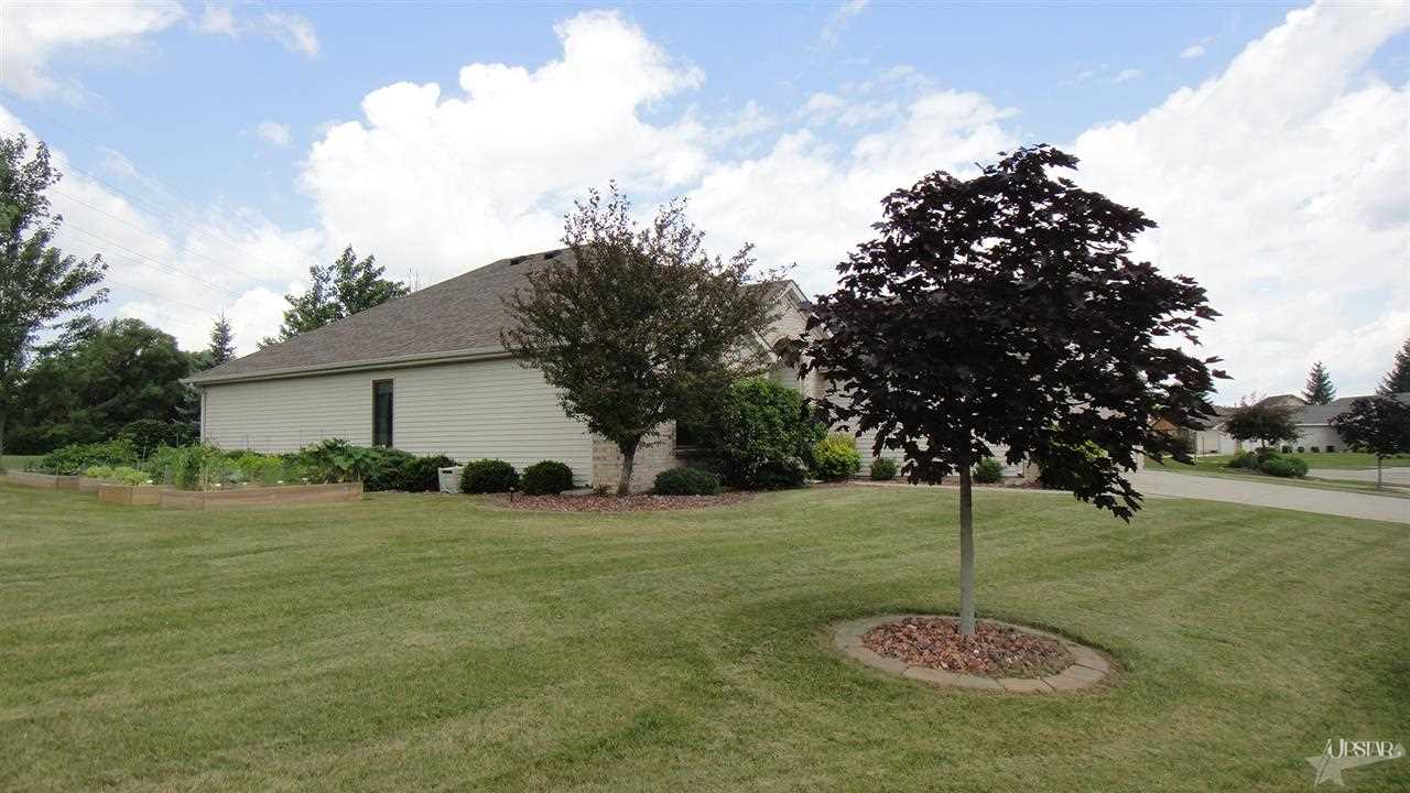 1009 Cross Pointe Decatur, IN 46733 - Photo 23 of 25