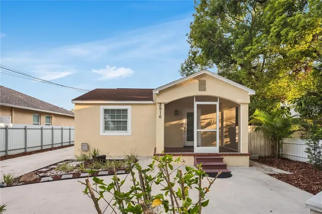 $299,900 | 2916 West Crest Avenue, Tampa, FL 33614