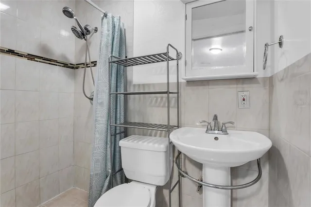 $299,900 | 2916 West Crest Avenue, Tampa, FL 33614