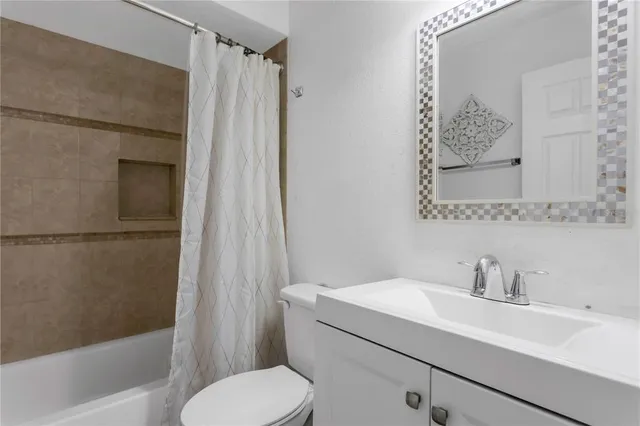 $299,900 | 2916 West Crest Avenue, Tampa, FL 33614