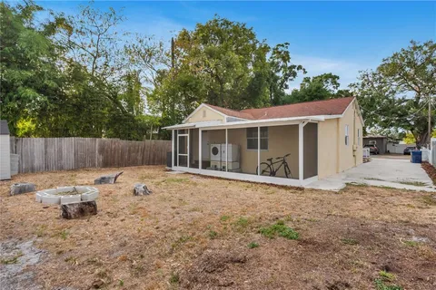 $299,900 | 2916 West Crest Avenue, Tampa, FL 33614