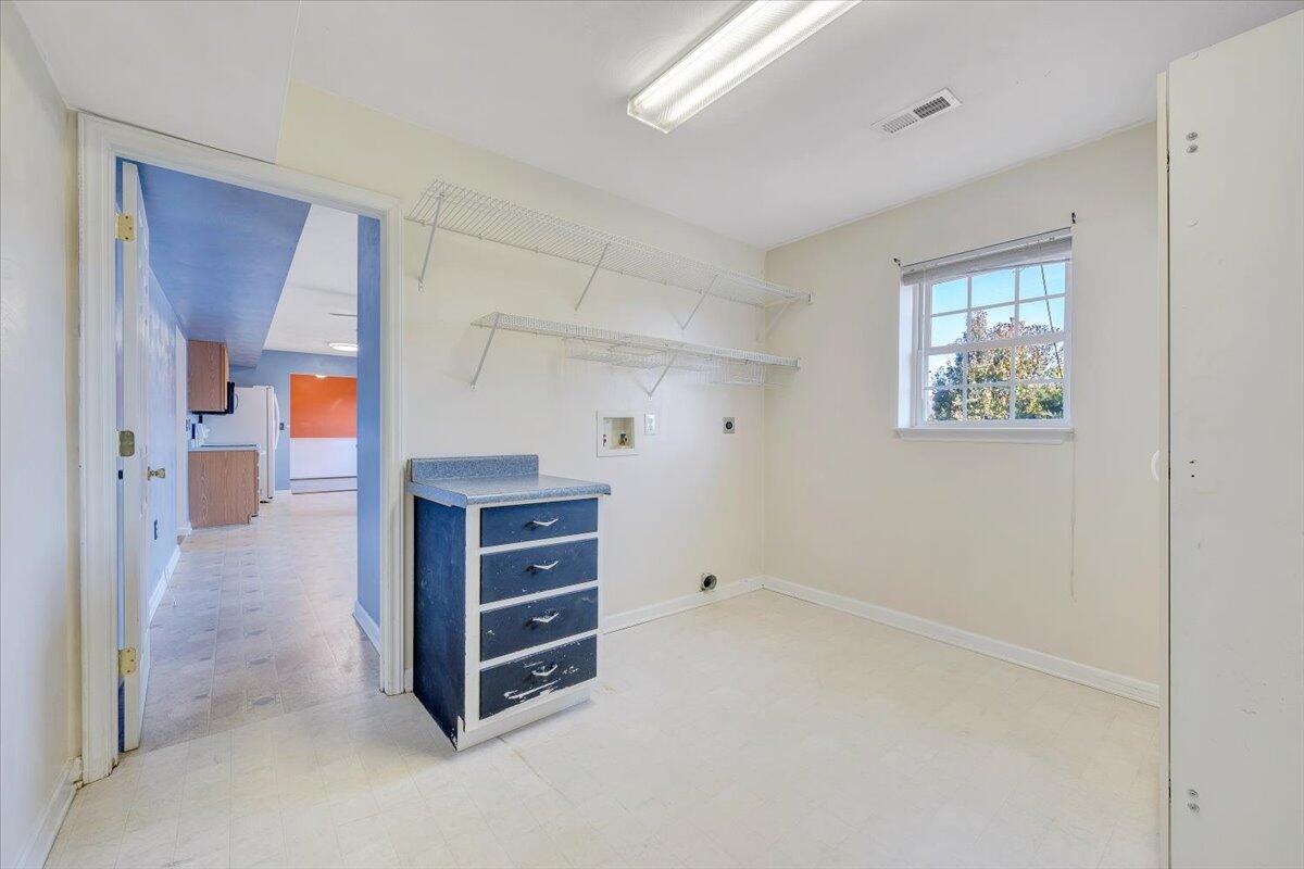 6717 Albert Road Roanoke, VA 24019 - Photo 18 of 48