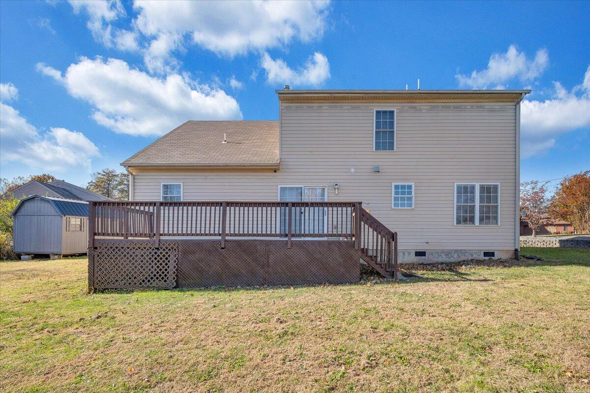 6717 Albert Road Roanoke, VA 24019 - Photo 41 of 48 a view of a house with wooden fence