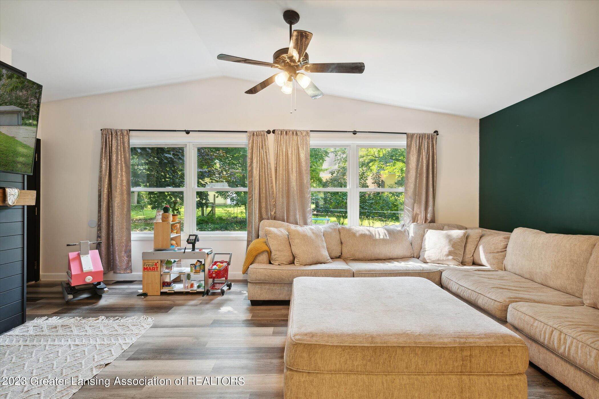 08-913-Raeburn-Rd-Eaton-Rapids-MI-48827-