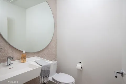 $7,495,000 | 11 Greenbriar Lane, Newport Beach, CA 92660