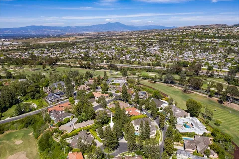 $7,495,000 | 11 Greenbriar Lane, Newport Beach, CA 92660