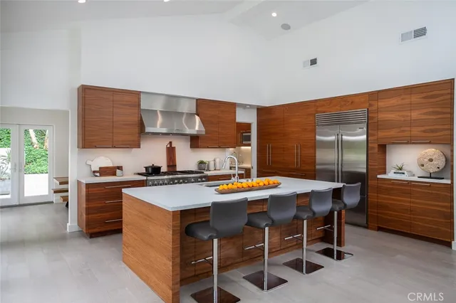 $7,495,000 | 11 Greenbriar Lane, Newport Beach, CA 92660