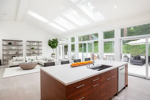 $7,495,000 | 11 Greenbriar Lane, Newport Beach, CA 92660