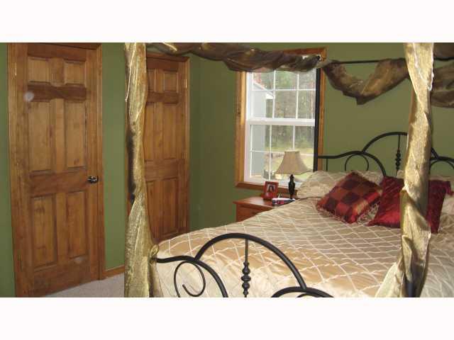 6172 Poplar Grove Road Columbus, IN 47201 - Photo 4 of 6