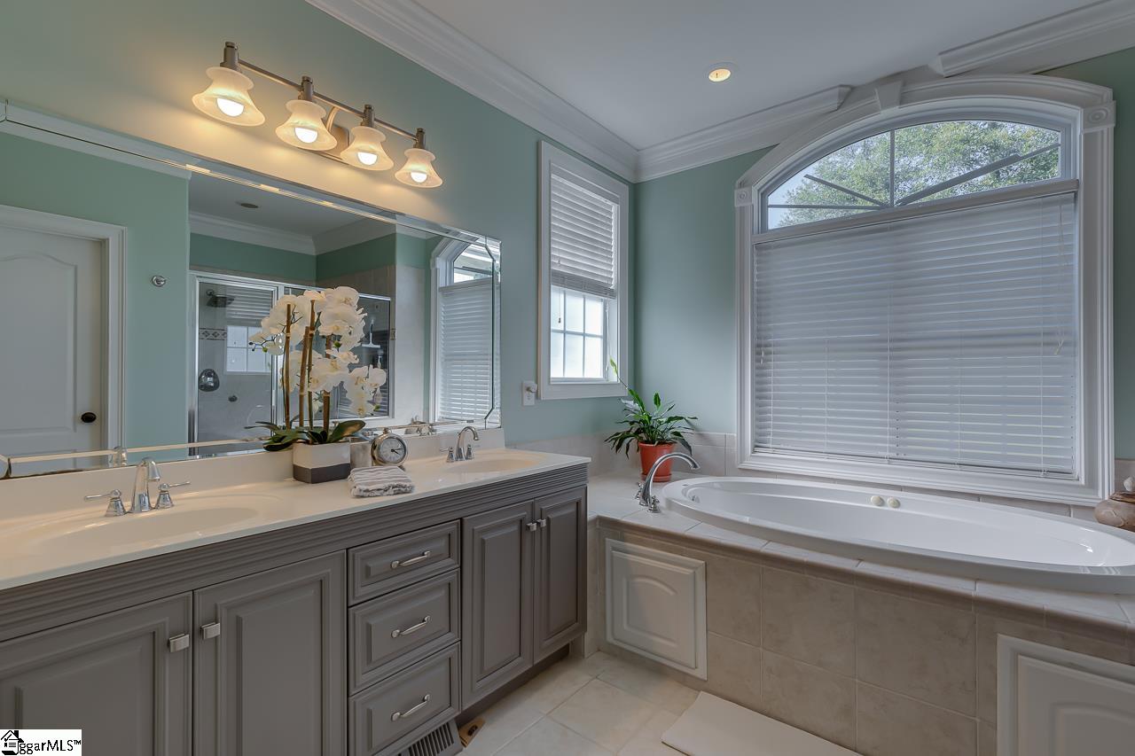 1382 Garrison Road Piedmont, SC 29673 - Photo 21 of 34