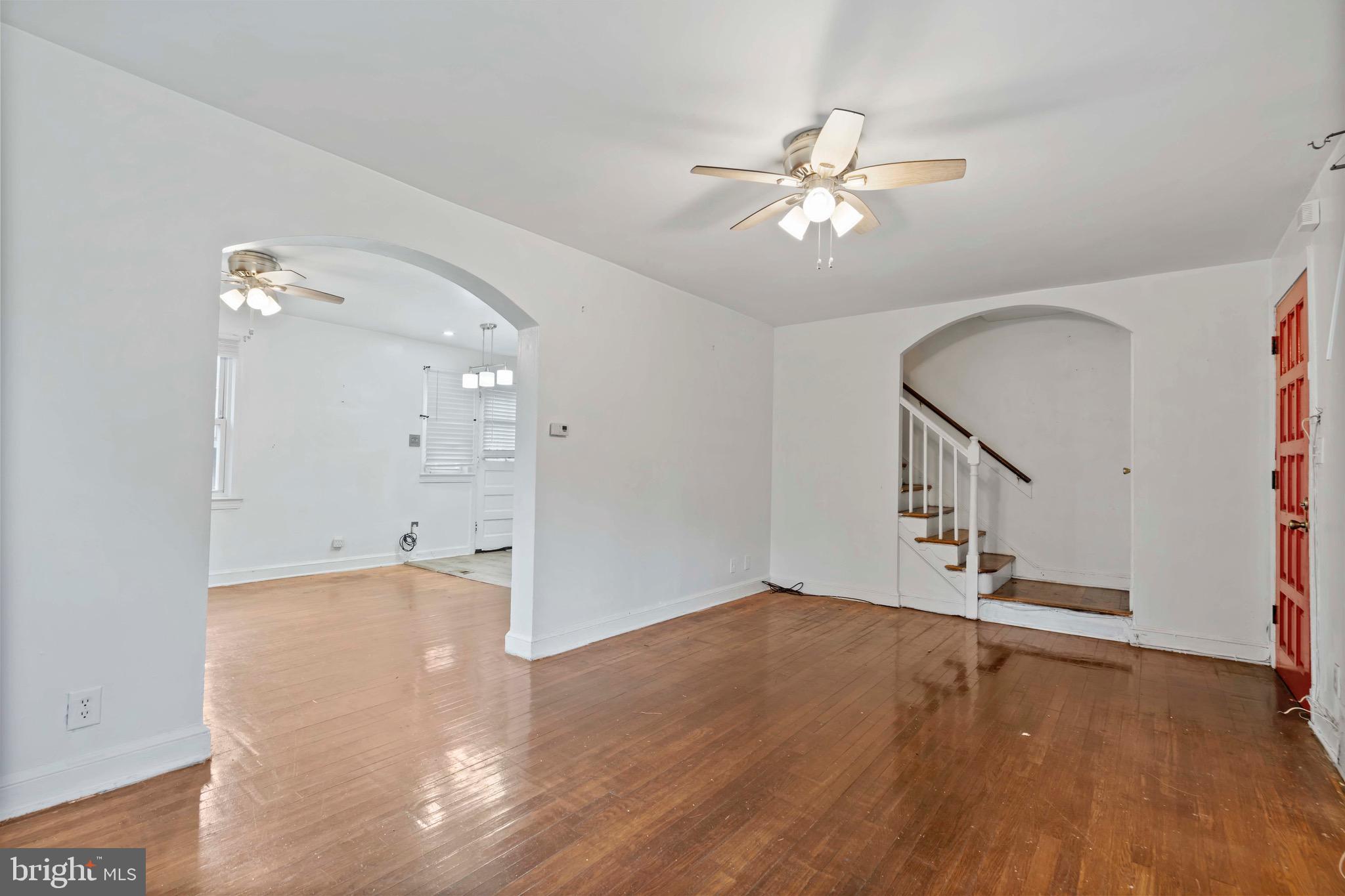 1915 Ridge Place Southeast Washington, DC 20020 - Photo 9 of 28 Living Room