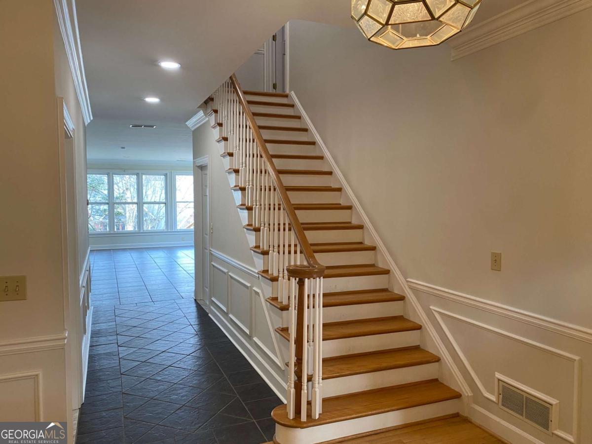 7155 Roswell Road, Unit 42 Sandy Springs, GA 30328 - Photo 32 of 38