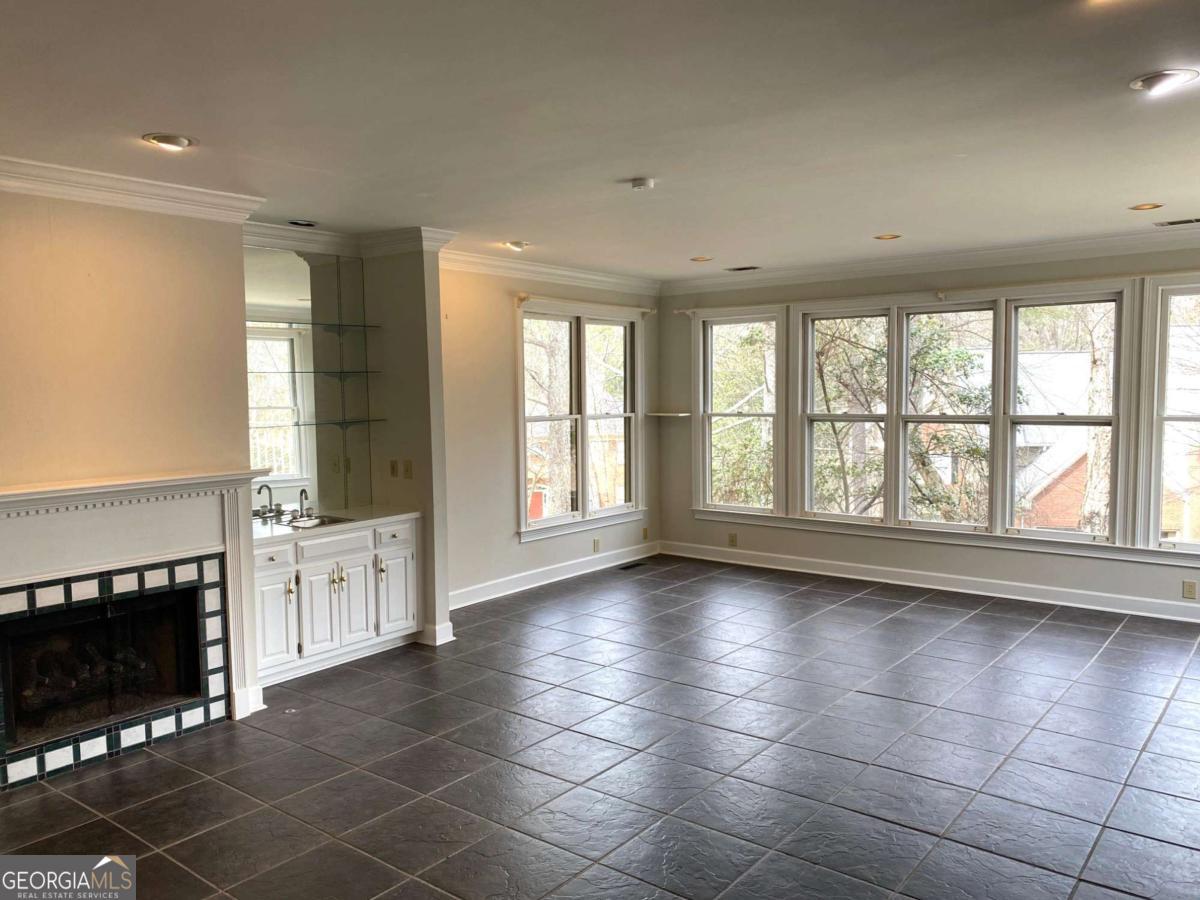 7155 Roswell Road, Unit 42 Sandy Springs, GA 30328 - Photo 10 of 38