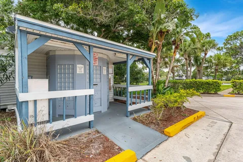 $185,000 | 4880 Lake Waterford Way West, Unit 3220, Melbourne, FL 32901