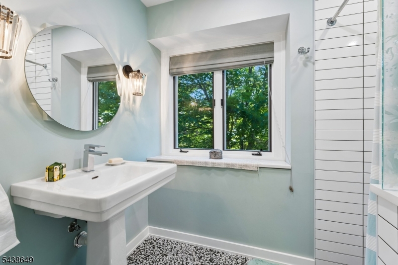 7 Christina Madison, NJ 07940 - Photo 21 of 35