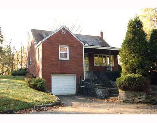 2590 West Hardies Road Gibsonia, PA 15044 - Photo 1 of 8 Exterior Front.