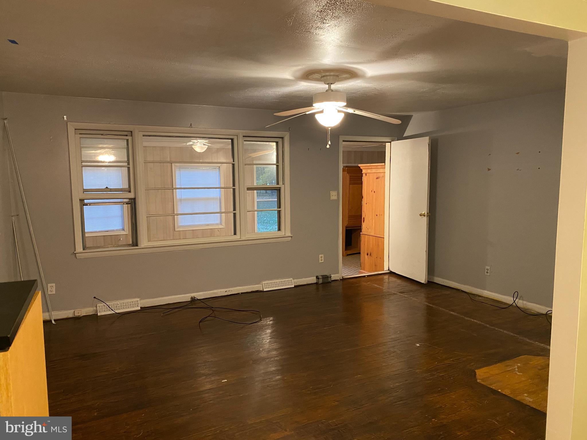 40099 Big Chestnut Road Leonardtown, MD 20650 - Photo 12 of 20 Living Room View