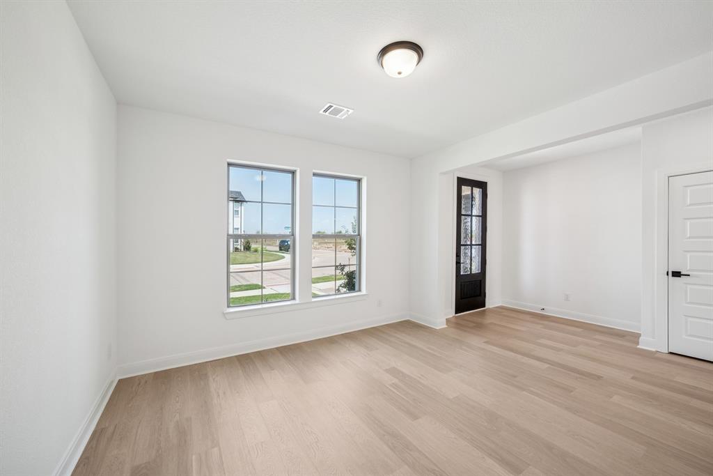 1056 Hackberry Emperor Street Crowley, TX 76036 - Photo 16 of 35