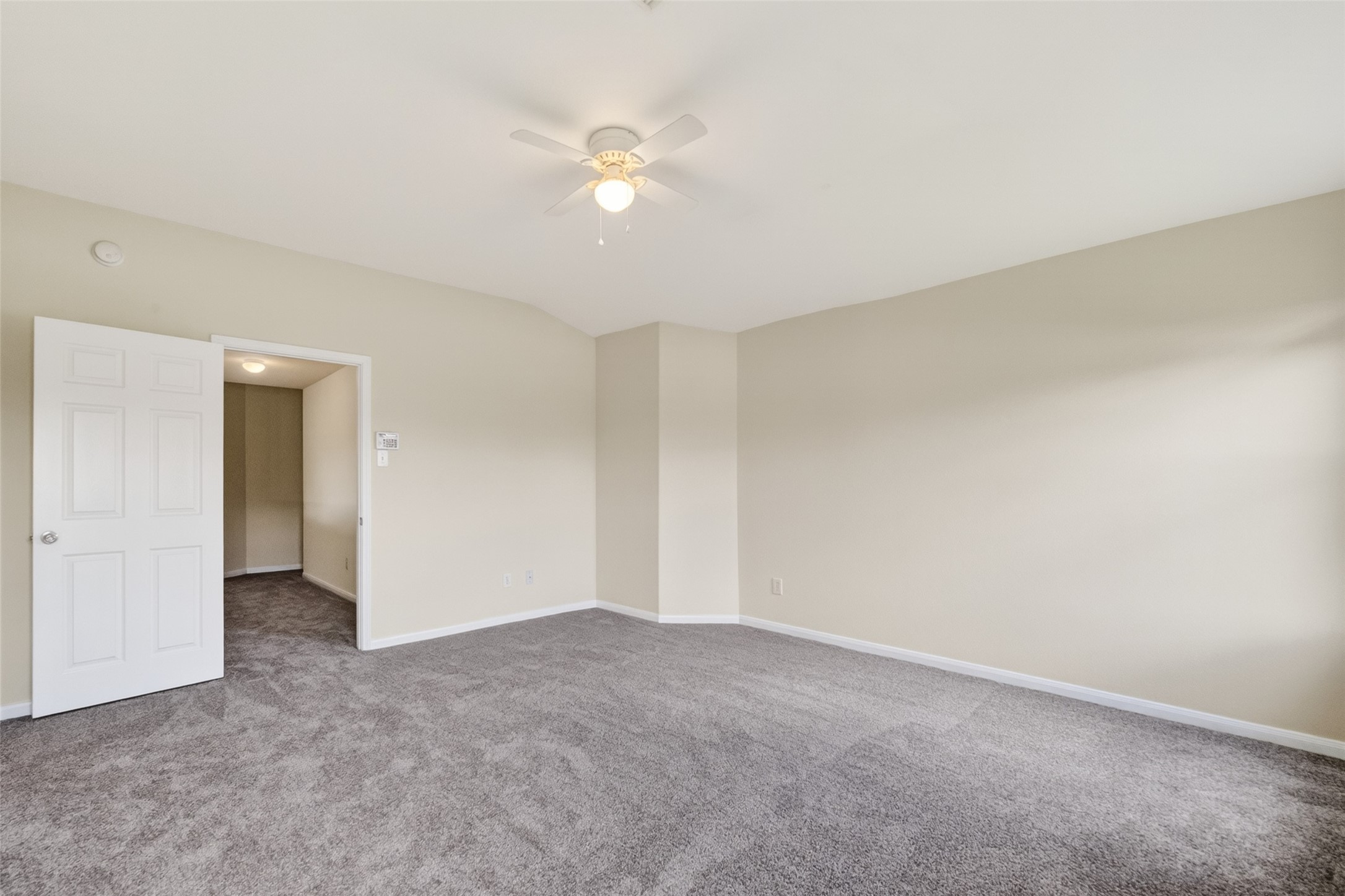 16119 Gavin Lane Houston, TX 77049 - Photo 22 of 44 Primary Bedroom