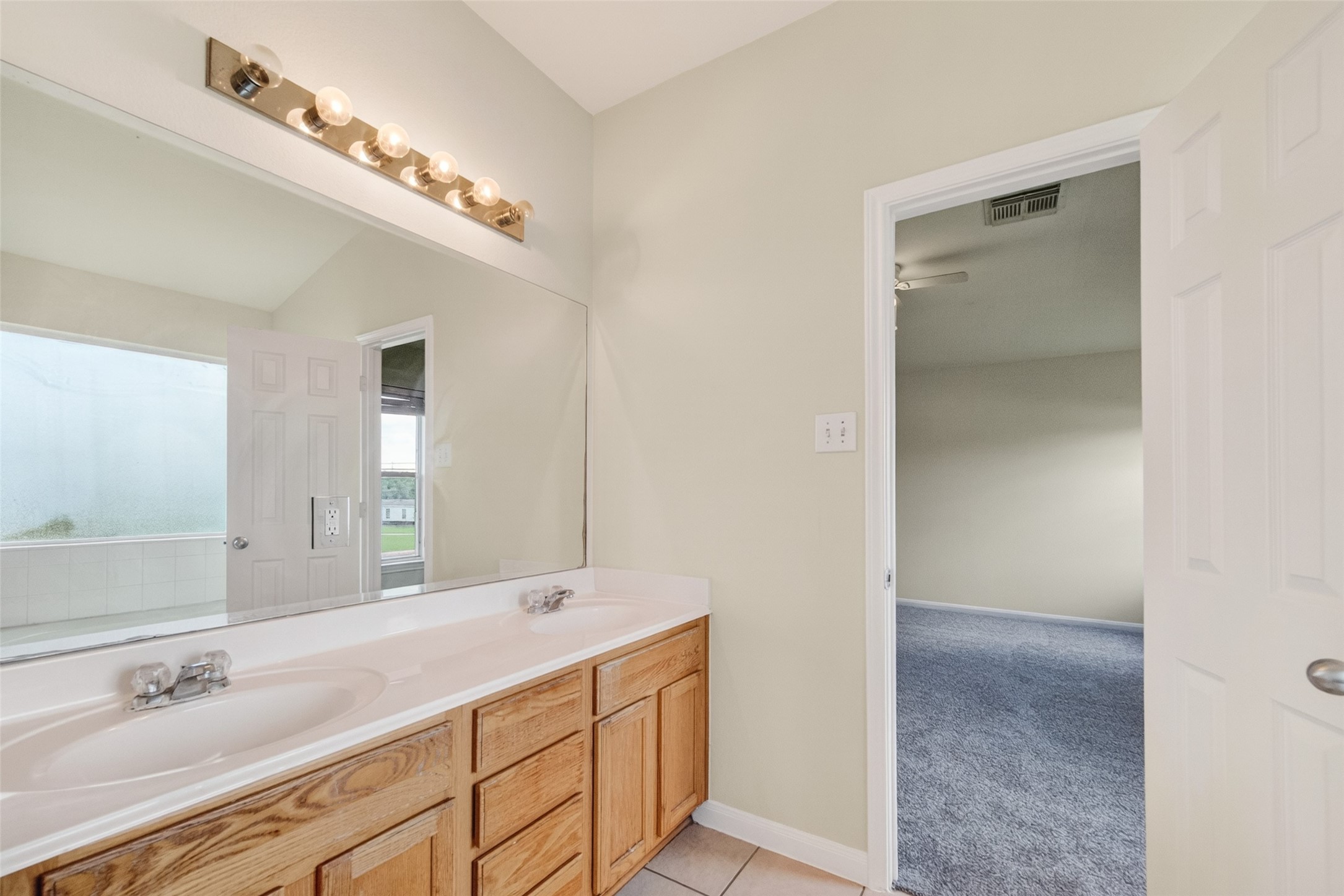 16119 Gavin Lane Houston, TX 77049 - Photo 27 of 44