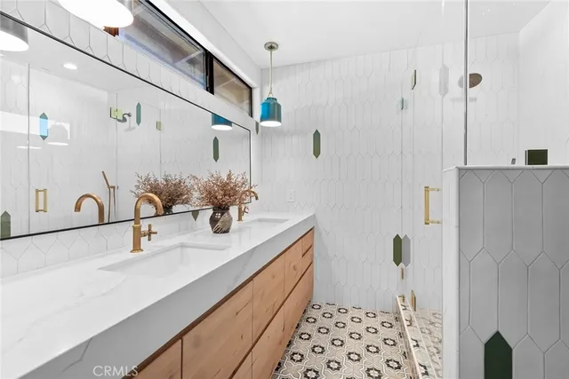 $1,399,999 | 801 Spring Wood Street, Newbury Park, CA 91320