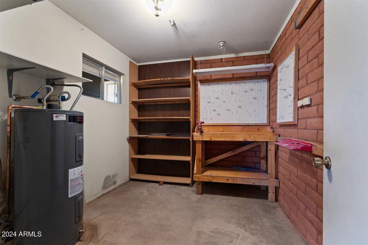 6456 East Decatur Street Mesa, AZ 85205 - Photo 20 of 30 22-Garage shop