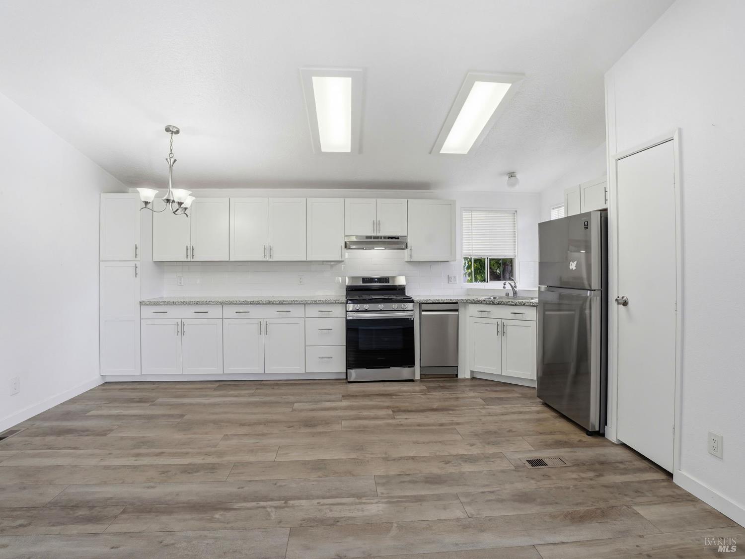 227 Ricardo Avenue Santa Rosa, CA 95407 - Photo 20 of 33