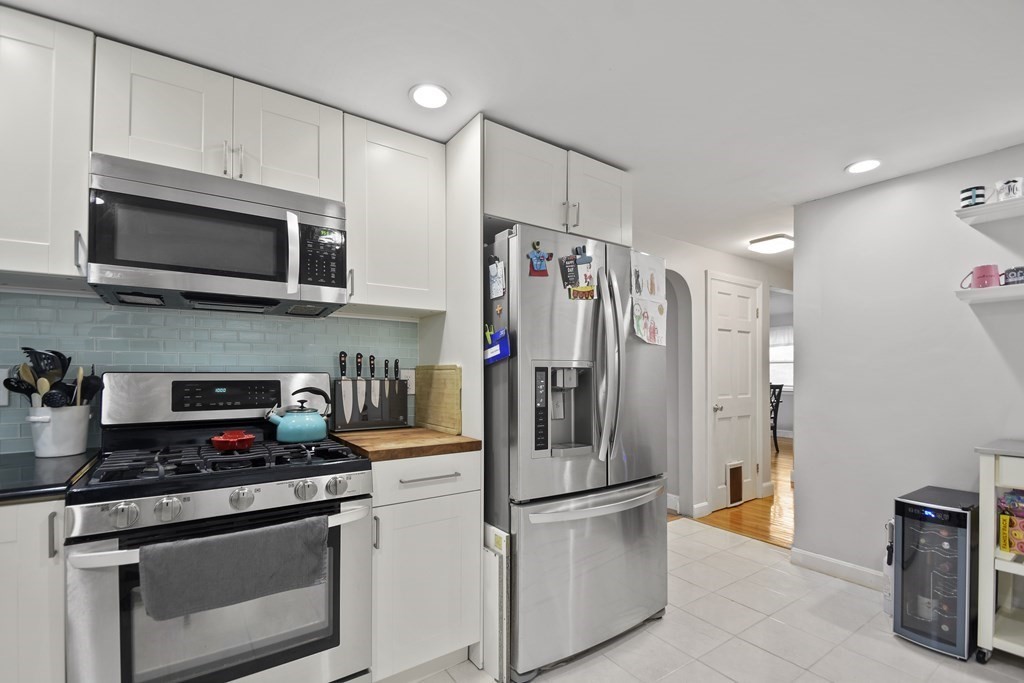 26 Martell Road Quincy, MA 02169 - Photo 3 of 26 Gallery Image 3