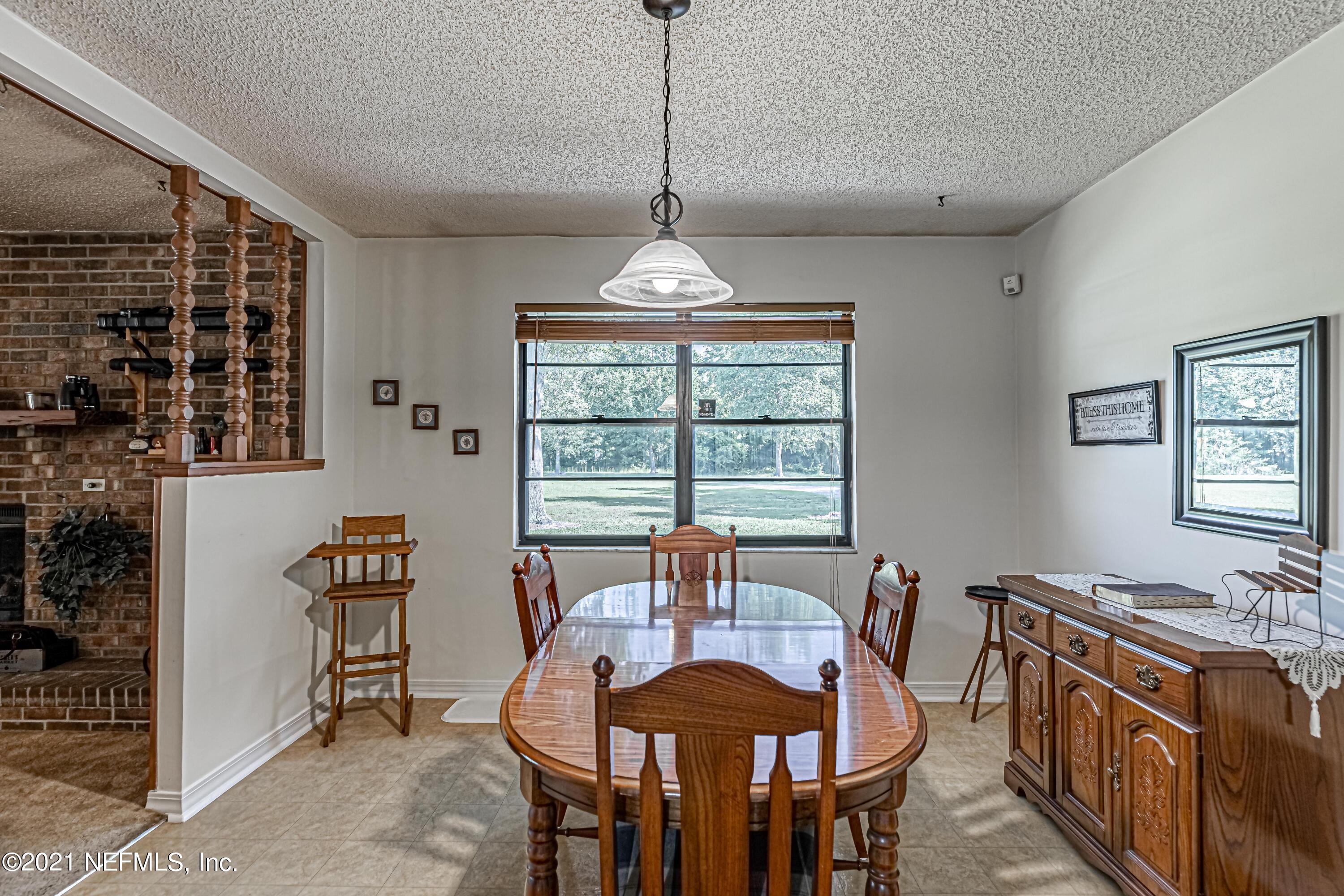 1340 Starling Road Middleburg, FL 32068 - Photo 15 of 50 15-Dining Room