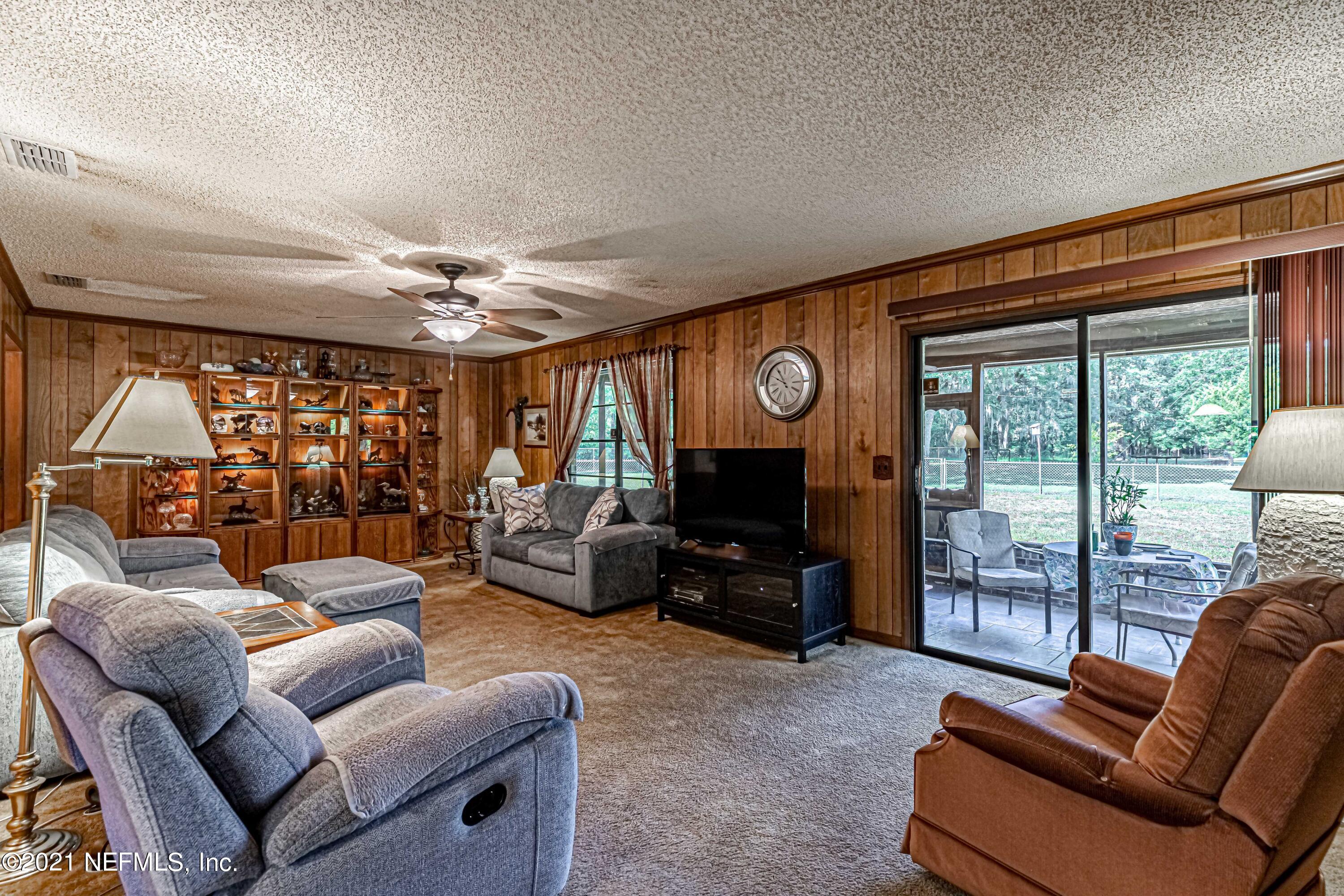 1340 Starling Road Middleburg, FL 32068 - Photo 20 of 50 20-Living Room
