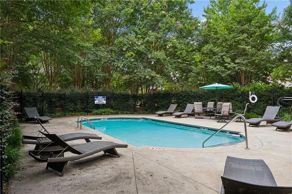 114 Knob Hills Circle Decatur, GA 30030 - Photo 33 of 56