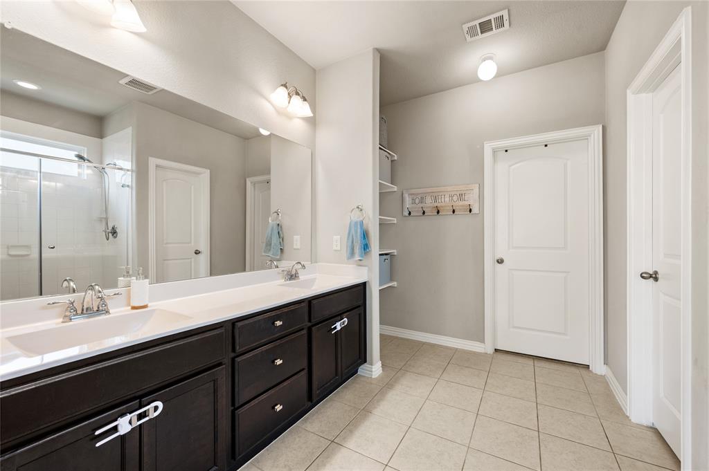 616 Chippewa Way Aubrey, TX 76227 - Photo 16 of 35