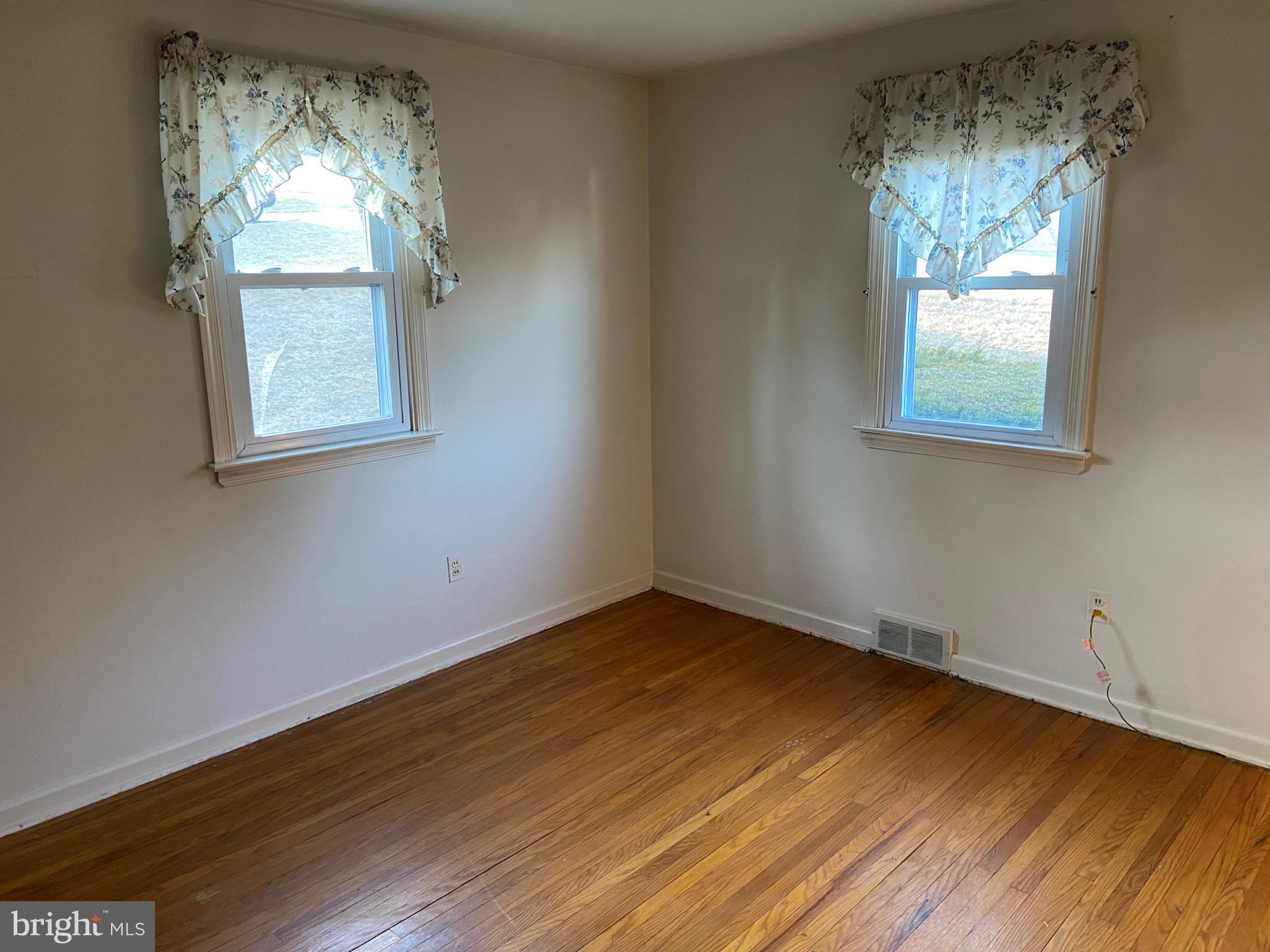51 Fahnestock Road Malvern, PA 19355 - Photo 11 of 23 Bedroom #1 on Main Level