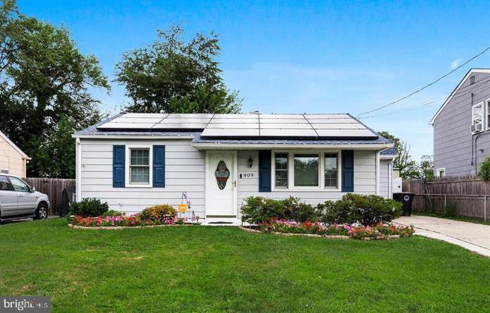 409 10th Avenue Lindenwold, NJ 08021 - Photo 1 of 22