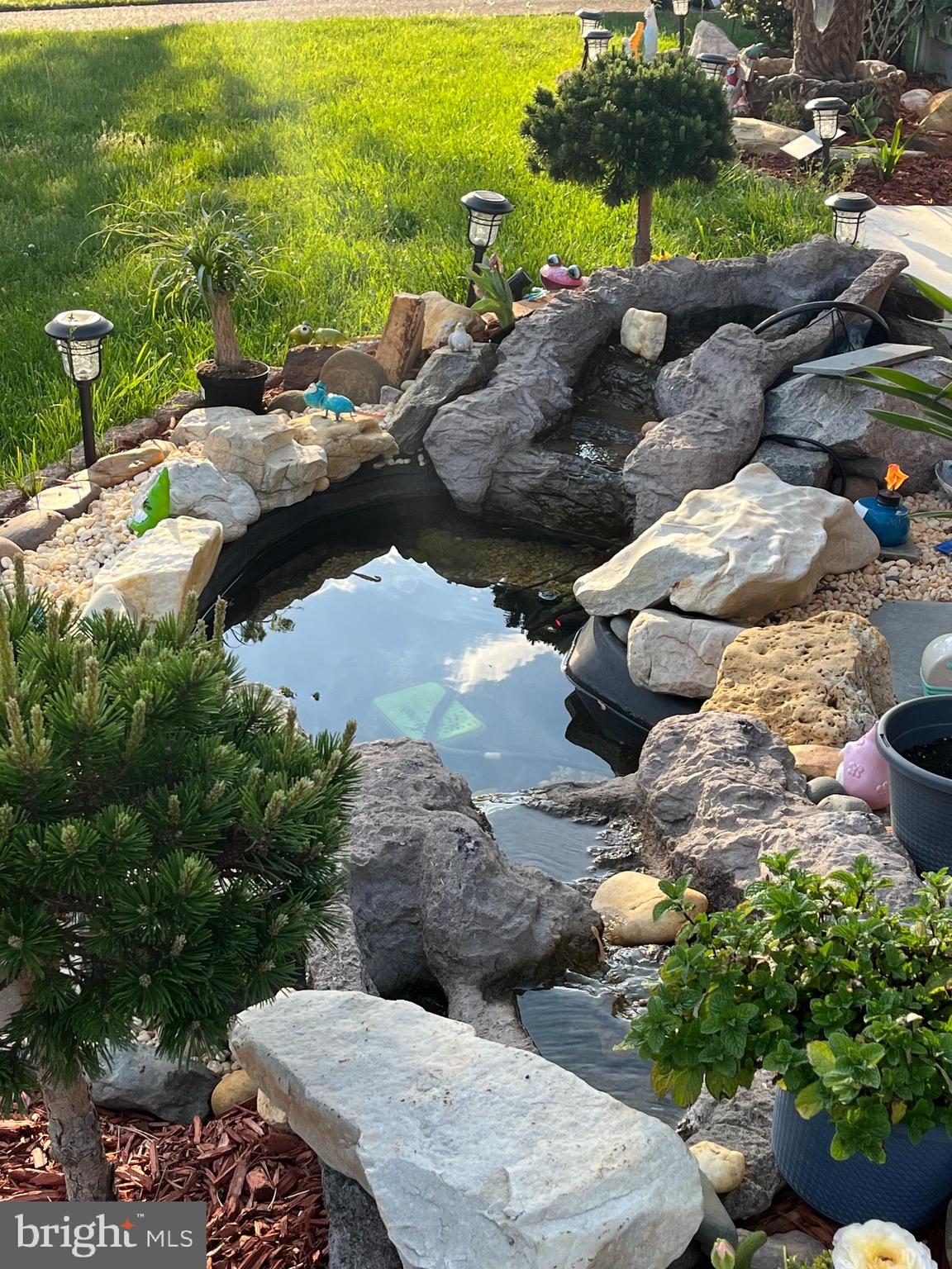 409 10th Avenue Lindenwold, NJ 08021 - Photo 3 of 24