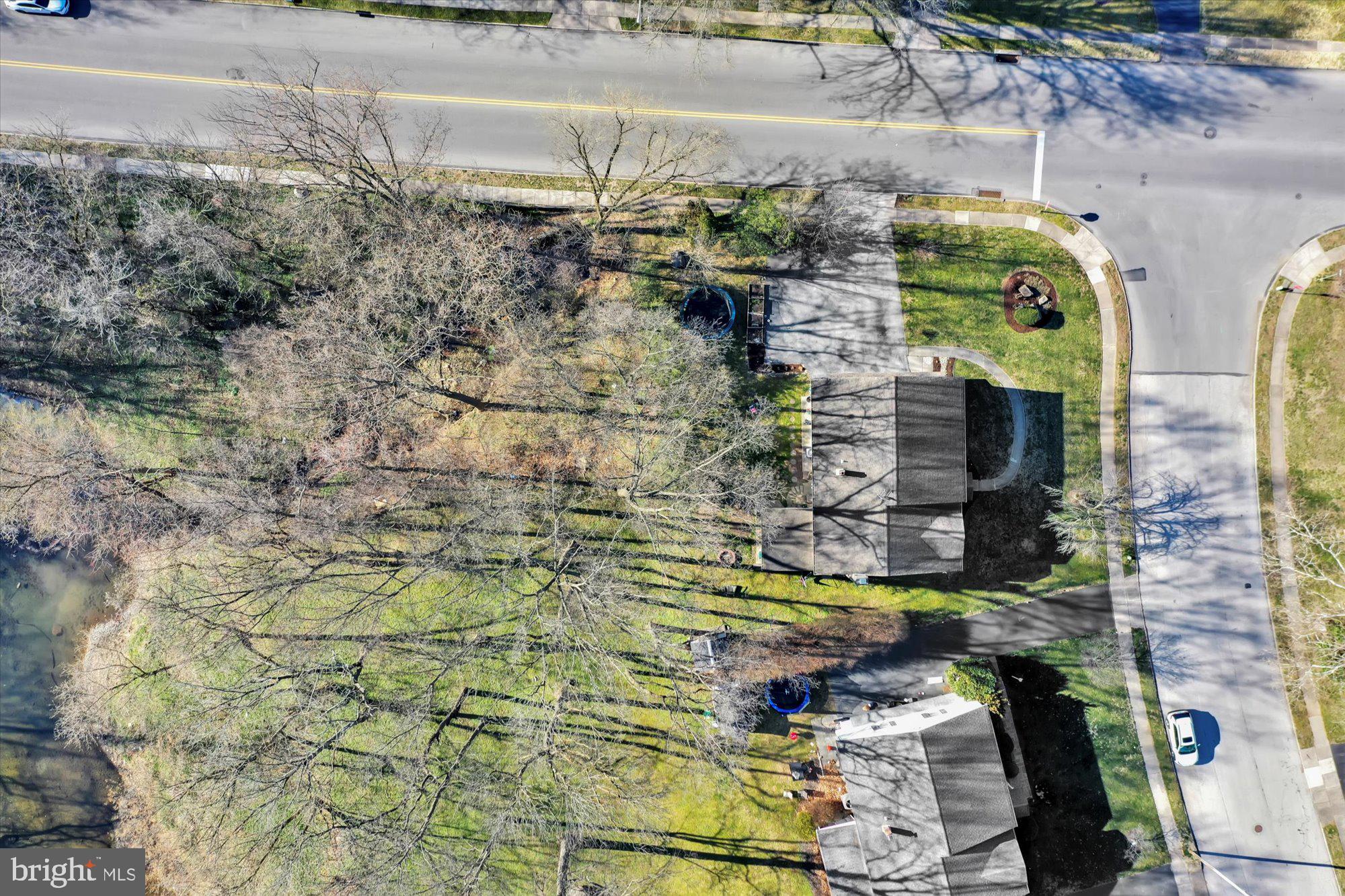 407 Doe Run Lane Springfield, PA 19064 - Photo 3 of 41 Gallery Image 3