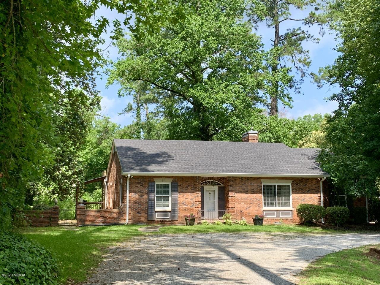 560 Pinecrest Road Macon, GA 31204 - Photo 1 of 23 560 Pinecrest Rd
