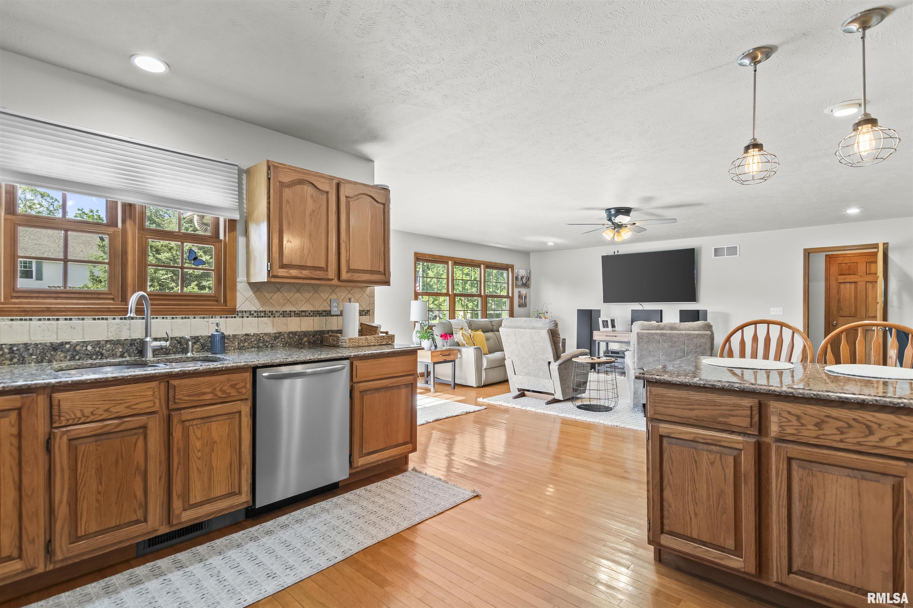 6105 Farrier Place Springfield, IL 62712 - Photo 8 of 38
