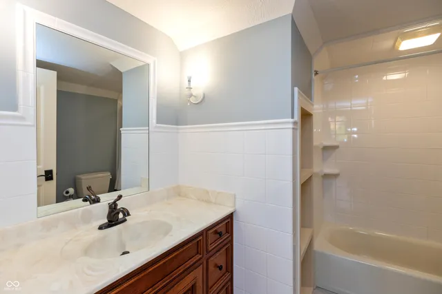 $1,400,000 | 4750 East County Road 100 South, Avon, IN 46123